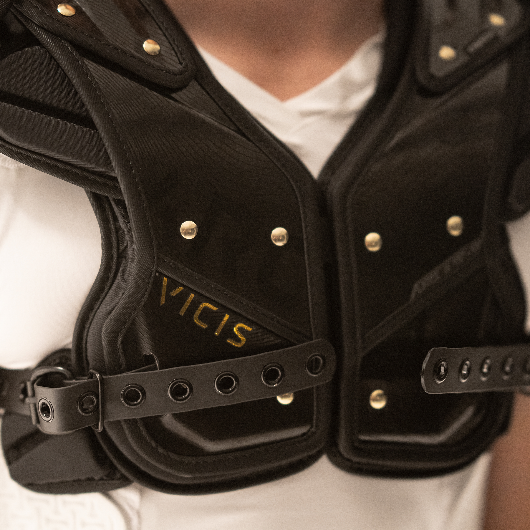 ARC_V1 VARSITY SHOULDER PADS – TRENCH